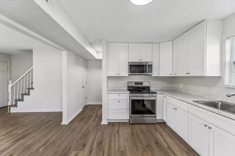 Kitchen - 356 Beechcroft Rd, Spring Hill, TN 37174 photo 2 of 4