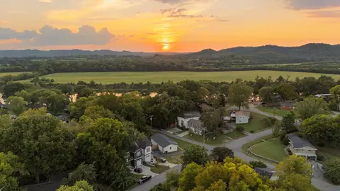308 Sunliner Dr, Nashville, TN 37209