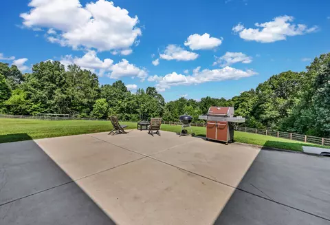 Exterior - 2049 Conatser Rd, Cunningham, TN 37052 photo 9 of 14