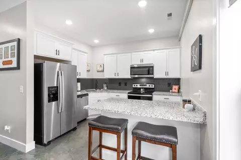 Kitchen - 2049 Conatser Rd, Cunningham, TN 37052 photo 5 of 7