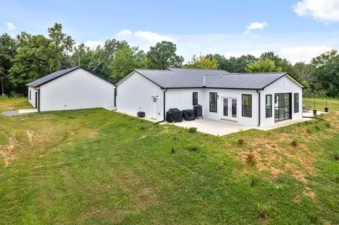 Exterior - 2049 Conatser Rd, Cunningham, TN 37052 photo 13 of 14
