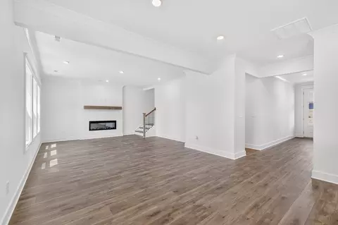 Living - 4935 Kai Dr, Murfreesboro, TN 37129 photo 2 of 6