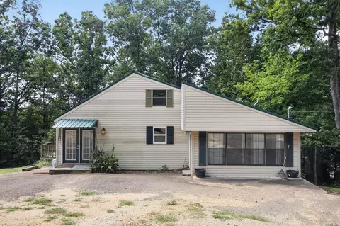 187 Sweetbrier Dr, Decaturville, TN 38329