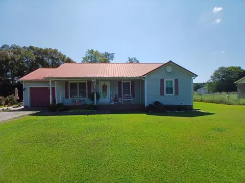 67 Jenkins Dr, Fayetteville, TN 37334