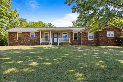101 Dana Dr, Hendersonville, TN 37075