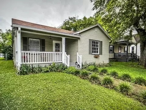 5004 Illinois Ave, Nashville, TN 37209