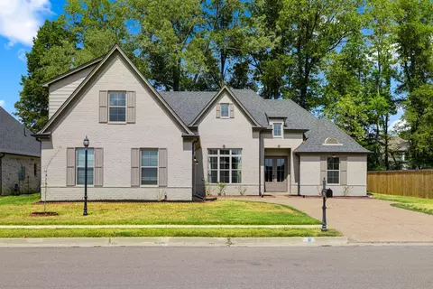 9754 Woodland Fox Ln, Cordova, TN 38018