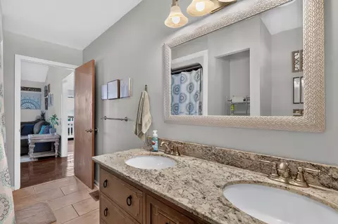 Bath - 971 Sherrill Rd, Decherd, TN 37324 photo 4 of 4