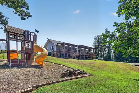 Exterior - 971 Sherrill Rd, Decherd, TN 37324 photo 11 of 17