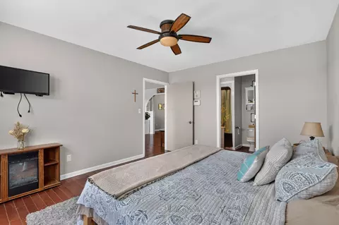 Bedroom - 971 Sherrill Rd, Decherd, TN 37324 photo 2 of 6