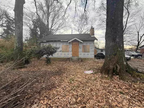 3061 Southern Ave, Memphis, TN 38111