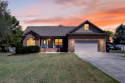3896 Binns Mill Rd, Herndon, KY 42236
