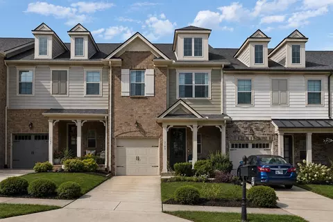 3149 Sassafras Ln, Thompsons Station, TN 37179