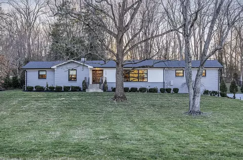 1343 Burton Valley Rd, Nashville, TN 37215