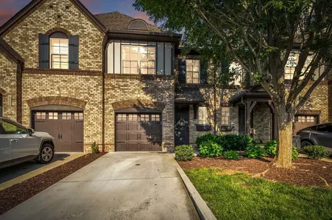 350 Coronado Pvt Cir, Hendersonville, TN 37075