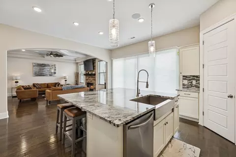 Kitchen - 3906 Hon Dr, Murfreesboro, TN 37128 photo 6 of 6