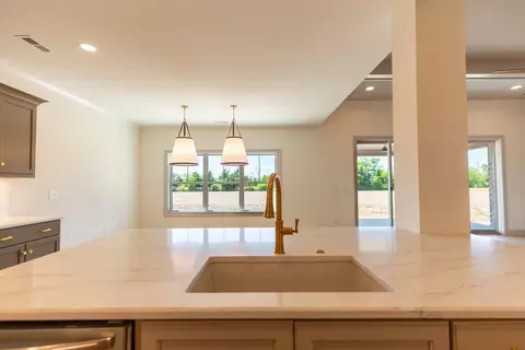 Kitchen - 5528 Sinclair St, Murfreesboro, TN 37127 photo 5 of 6
