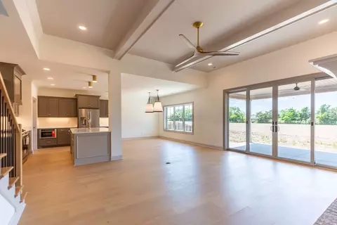 Living - 5528 Sinclair St, Murfreesboro, TN 37127 photo 5 of 5