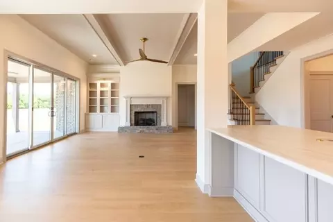 Living - 5528 Sinclair St, Murfreesboro, TN 37127 photo 1 of 5