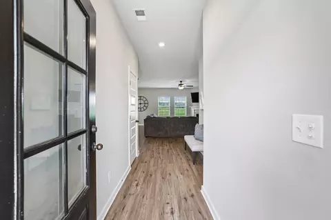 Entry Way - 731 N Main St, Morrison, TN 37357 photo 1 of 3