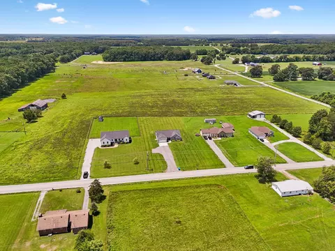 View/Area - 731 N Main St, Morrison, TN 37357 photo 3 of 11