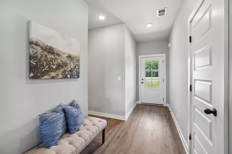 Entry Way - 731 N Main St, Morrison, TN 37357 photo 3 of 3
