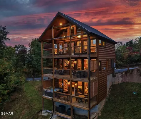 1132 Villa Overlook Way, Gatlinburg, TN 37738