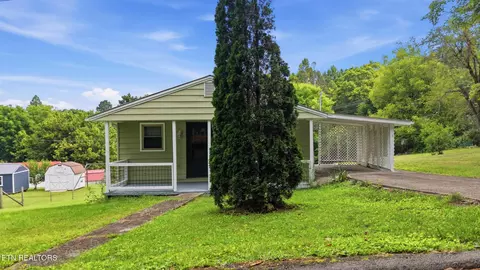 423 Hillside Ln, Athens, TN 37303