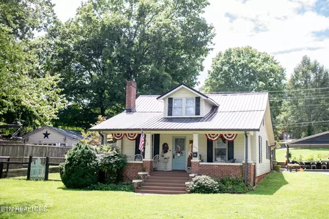 1311 N Main St, Sweetwater, TN 37874