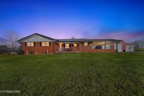 506 Blockhouse Valley Rd, Clinton, TN 37716