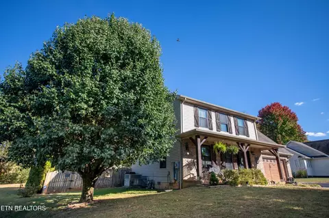 310 N Rolling Ridge Ln, Vonore, TN 37885
