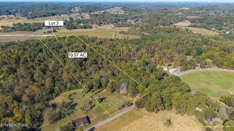 3 County Road 571, Englewood, TN 37329