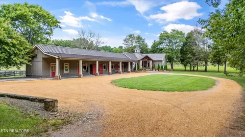 300 Co Rd 571, Englewood, TN 37329