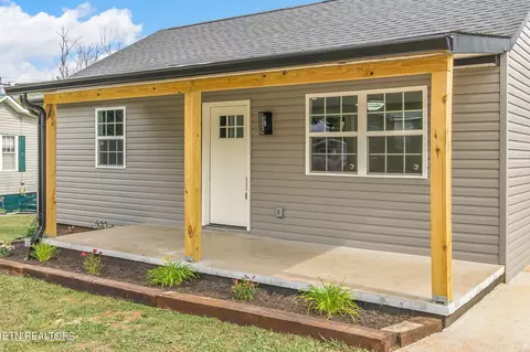 915 Valley Vista Dr, Loudon, TN 37774