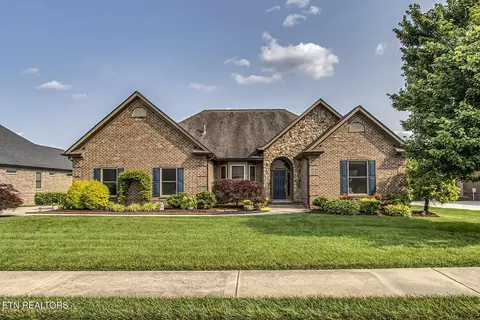 156 Millstone Ln, Lenoir City, TN 37772