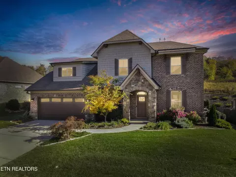 11838 Lakehurst Ln, Knoxville, TN 37934
