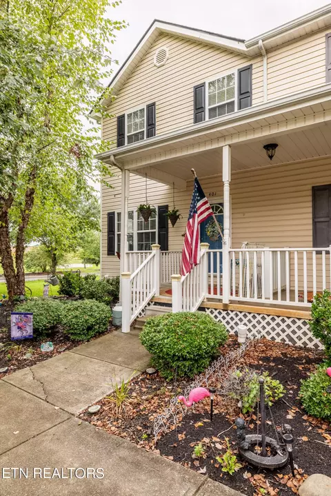 401 Ashbury Cir, Sweetwater, TN 37874