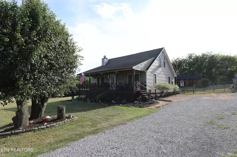 109 Lakeview Dr, Vonore, TN 37885