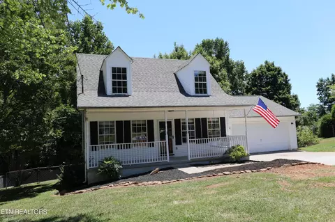 245 Crestwood Dr, Lenoir City, TN 37771