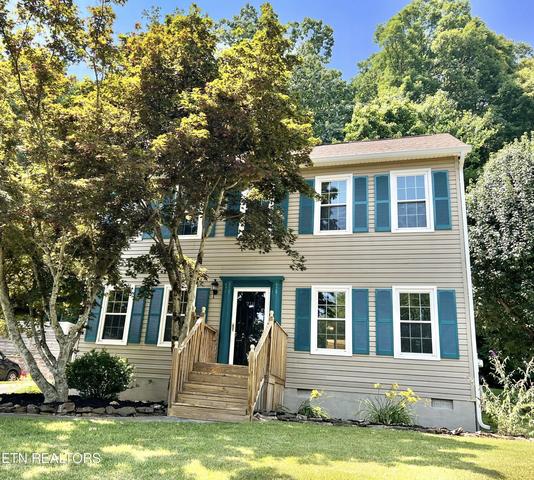 2311 Woods End Dr, Knoxville, TN 37918