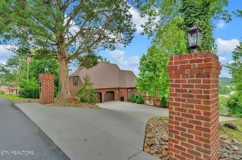 1559 Ellis Rd, Sevierville, TN 37876