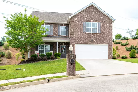 2900 Cambridge Shores Ln, Knoxville, TN 37938