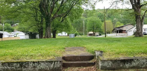 1 Farrell St, Niota, TN 37826