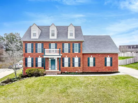 1690 Meadow Chase Ln, Knoxville, TN 37931