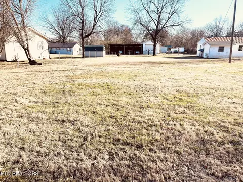 417 Oklahoma St, Madisonville, TN 37354