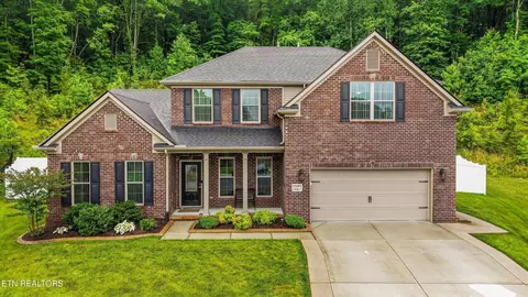 2101 Kangaroo Ln, Knoxville, TN 37932