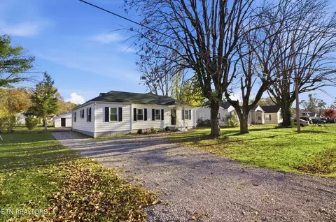 311 Alabama Ave, Clinton, TN 37716