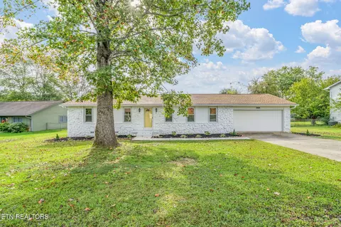 1933 Plumb Creek Cir, Knoxville, TN 37932