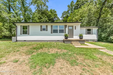 1521 Willoughby Rd, Knoxville, TN 37920