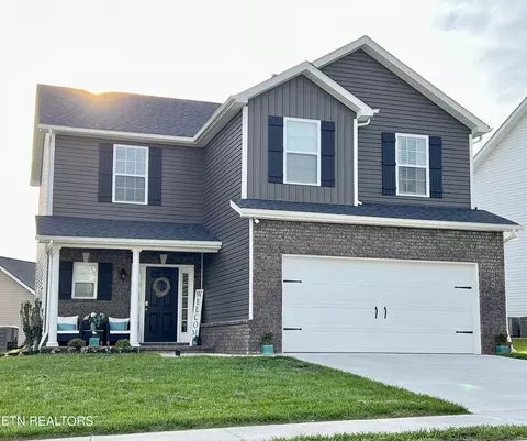 9289 Upstream Ln, Knoxville, TN 37931